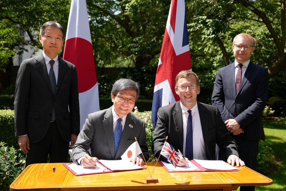 Parceria de fusão Reino Unido-Japão reforçada pela UKAEA e QST